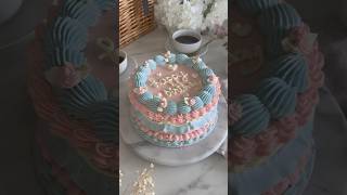 Decorating a vintage pastel birthday cake