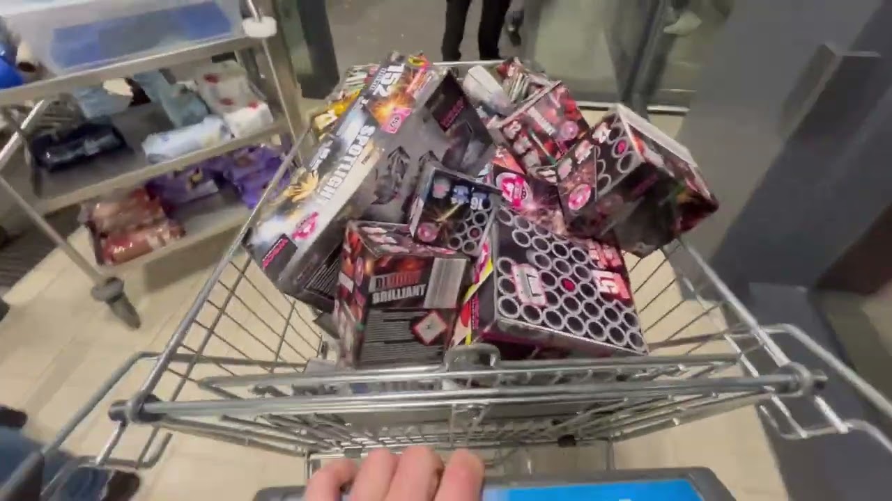 VEEL VUURWERK SHOPPEN IN DUITSLAND + COLLECTIE 2023/2024🎆🎇