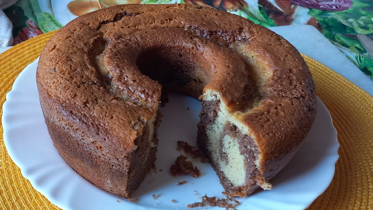 Como fazer Bolo de Massa Pronta Fofinho (em 5 Minutos!)