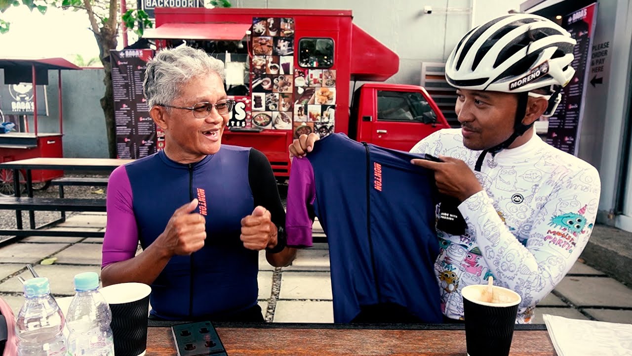 MONTON Urban+ Traveler EVO (BLUE) CYCLING JERSEY REVIEW YouTube