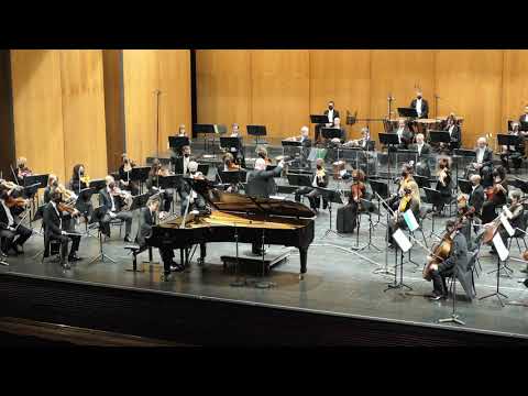 Roberto Cominati plays Saint Saens: Piano Concerto no 2 first movement