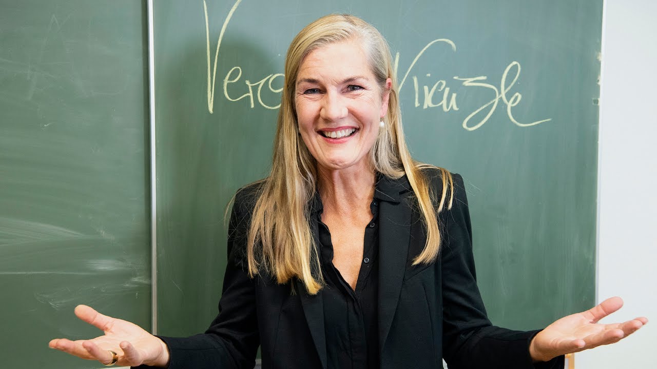 Fragenhagel zur OB-Wahl: Veronika Kienzle