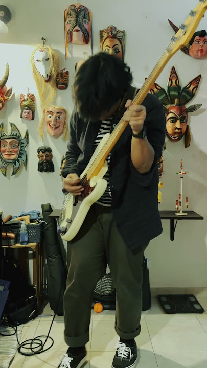 Turned to Black - The Black Rabbits, @alberthammondjr  ,  Jude Law