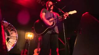 Video voorbeeld van "Matt Nathanson - Show Me Your Fangs"