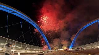 6th St Bridge Fireworks Show🔥🔥😤 #fireworks #displayfireworks #pyro #rockets #6thstreetbridge