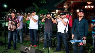 Banda Renovacion Ft Los Nuevos Ilegales   El 28 En Vivo