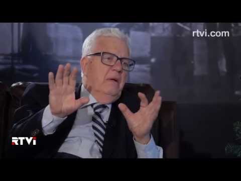 Раймонд Паулс: Мир изменился, когда на сцену стало можно выходить в джинсах