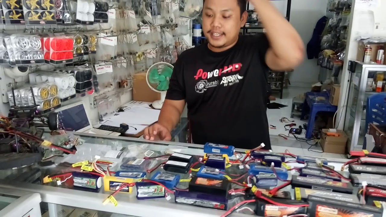 Unboxing mobil remot jeep offroad harga 200 ribuan remote wireless 2019. 