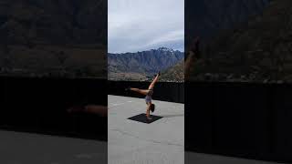 Cirque Life Handstand Compeion