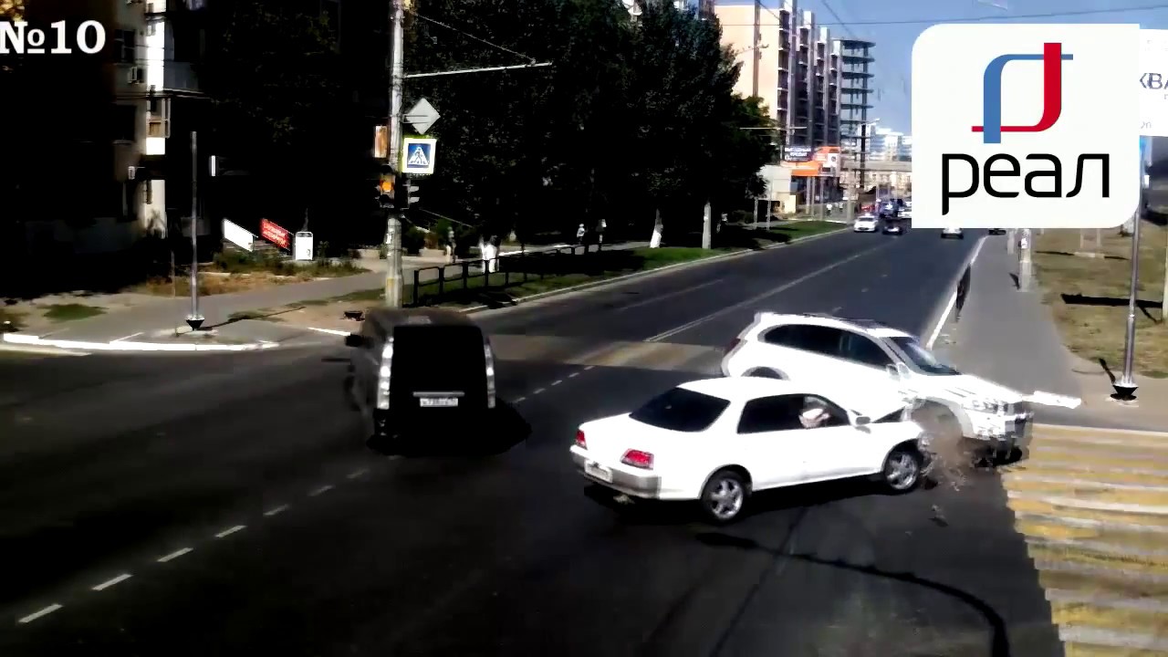 Аварии с видеорегистраторов 2017 подборка ютуб Аварии с видеорегистраторов 2017 подборка ютуб