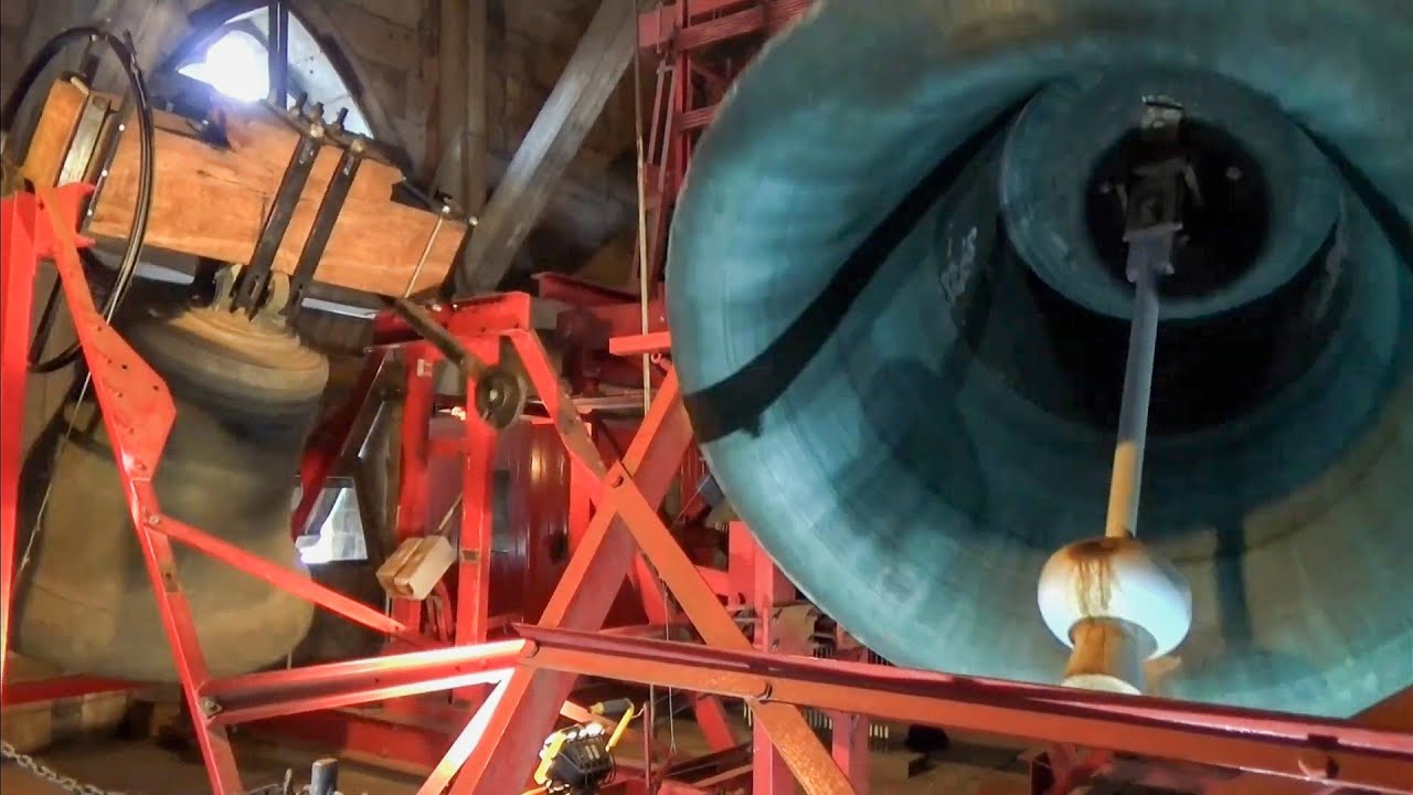 Oldenzaal, kerkklokken Sint Plechelmusbasiliek (voor restauratie)