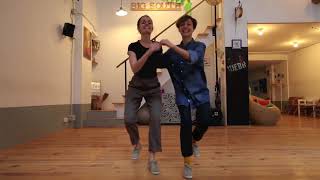 Video thumbnail of "Dips & Tricks! Beginners Lindy Hop"