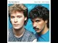 Hall and Oates - Out of Touch (official video)