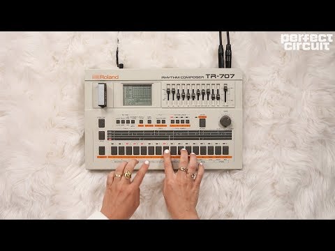 vintage-roland-tr-707-with-tb-3-bassline-synth