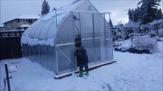 #31 ClimaPod review in winter Storm Greenhouse