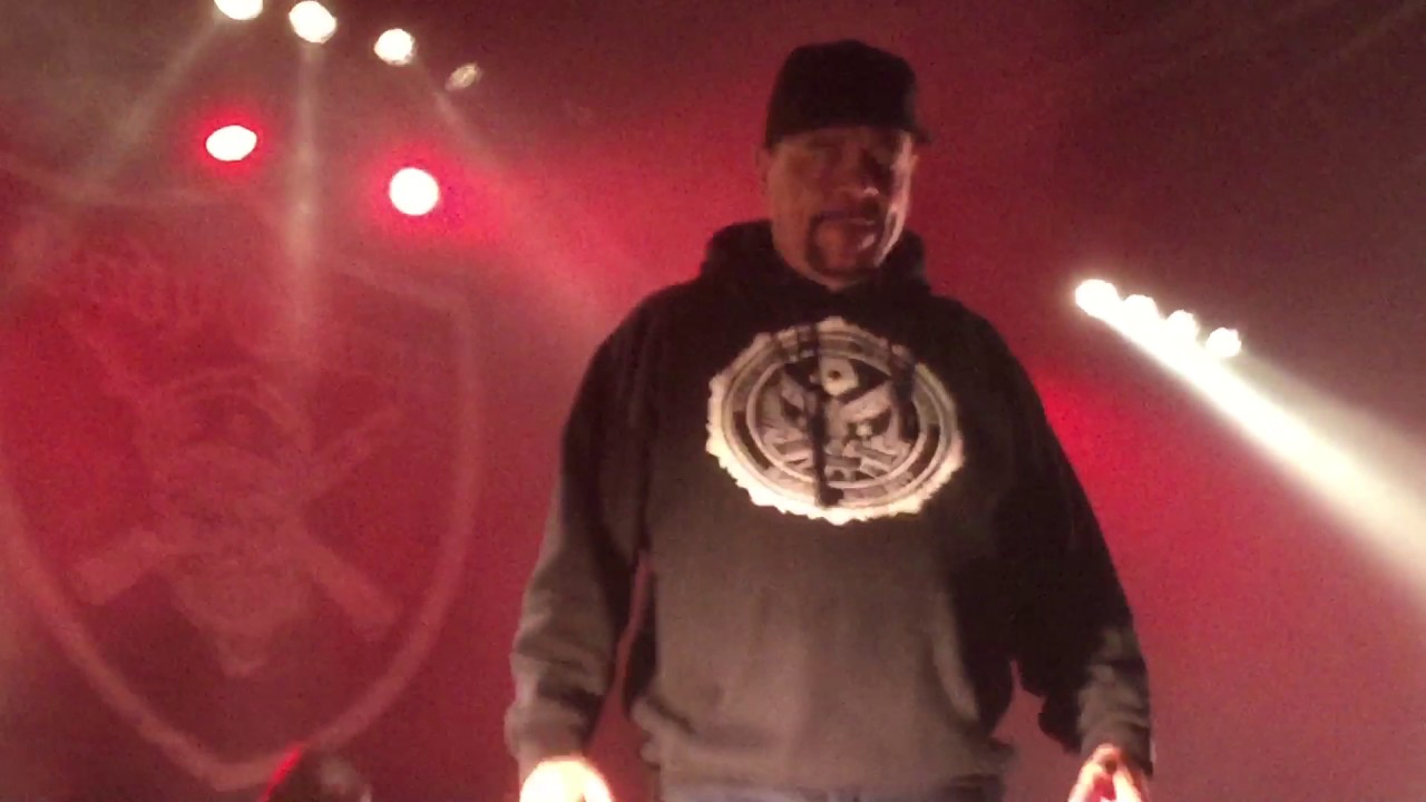 Body count live Sydney Australia 3-6-2017 intro + Raining blood - YouTube