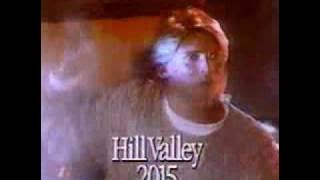 Pizza Hut commercial with Back to the Future theme