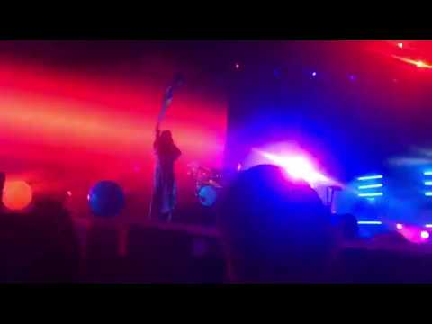 30 Seconds to Mars - Do Or Die live at Sao Paulo 27/09/18 - YouTube