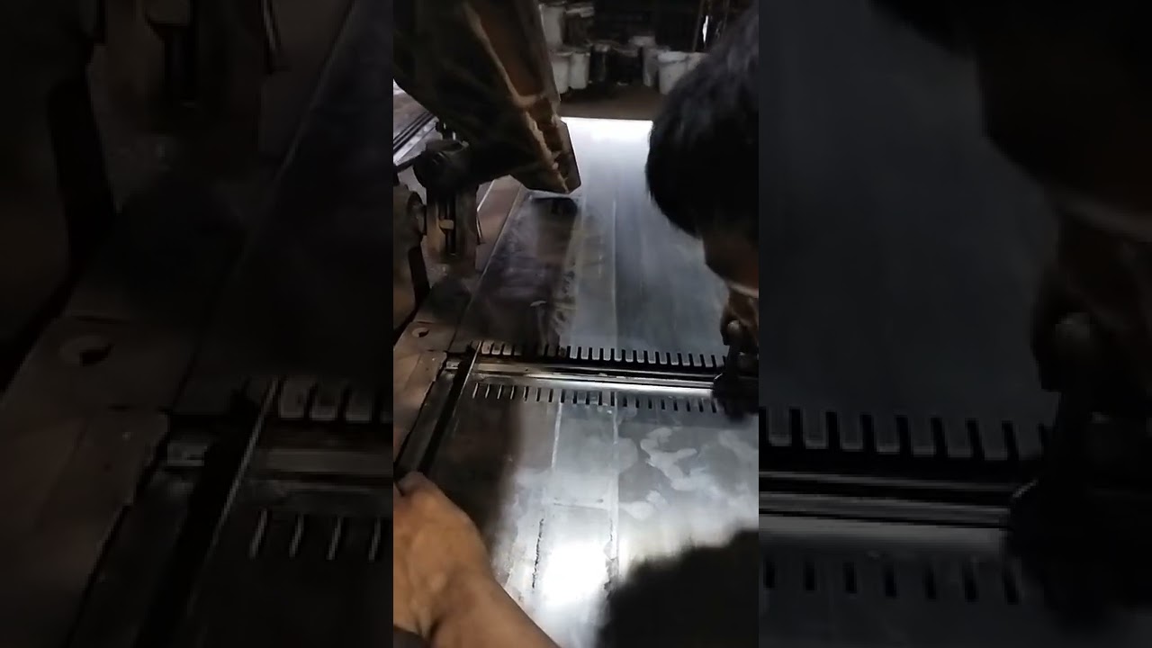 install a wooden planer knife