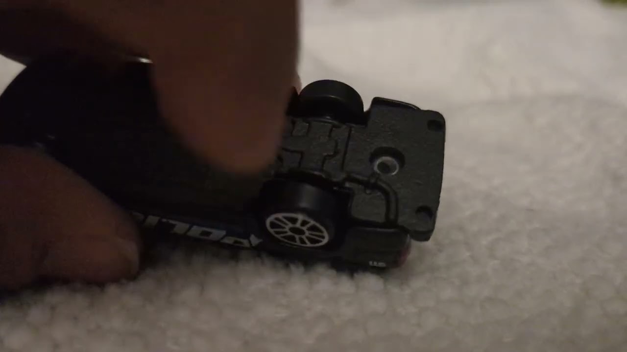 The Adventure Force 1990's Chevrolet Suburban Is an almost Perfect Affordable Diecast Model