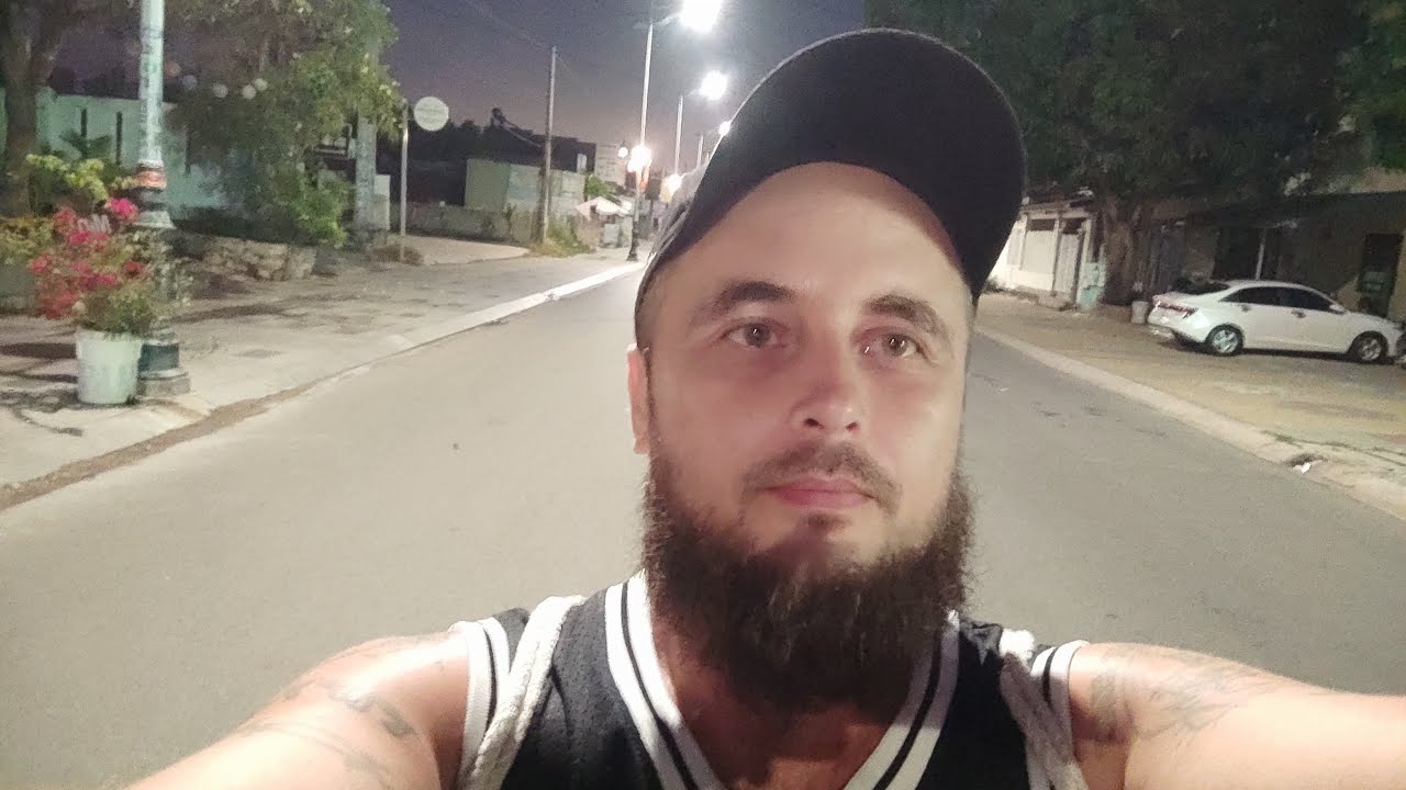 Ночная жизнь Муйне, Вьетнам.