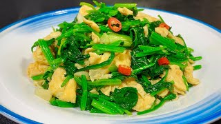 Scrambled eggs with spinach, I didn’t expect to make it easily, it’s so fast and delicious,