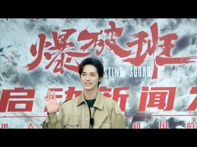 Timmy Xu 許魏洲　巨大タペストリー　THE TIMET 時刻 EngSub] 許魏洲Timmy Xu《橙色天空ORANGE SKY》MV - YouTube