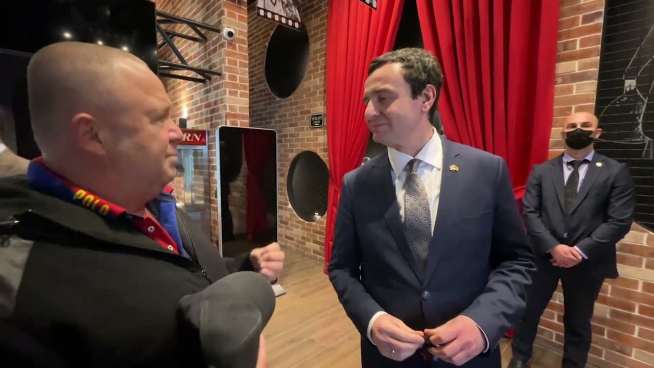 Gjergj Luca shëtit Albin Kurtin në “qytetin” e tij, i tregon pengun e të atit: Kishte ëndërr...