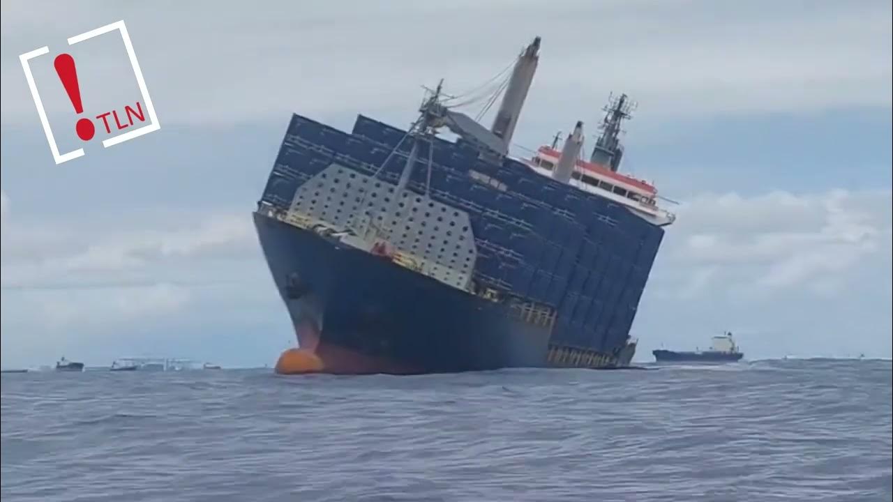 Se hunde un barco con 600 contenedores en el puerto de Kaohsiung, en Taiwan YouTube Se hunde un barco con 600 contenedores en el puerto de Kaohsiung, en Taiwan YouTube