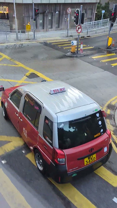 FakeTaxi spotted in Hongkong #hk #travel #asiancity #hongkong #faketaxi #taxi #tiktok #shortsfeed