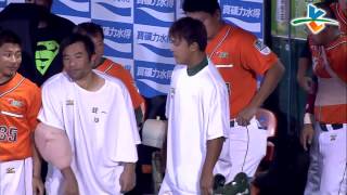 20130926 CPBL 犀牛VS獅　９上　胡金龍代打4-6-3雙殺打 比賽結束 地主隊統一以3:1再次擊敗犀牛