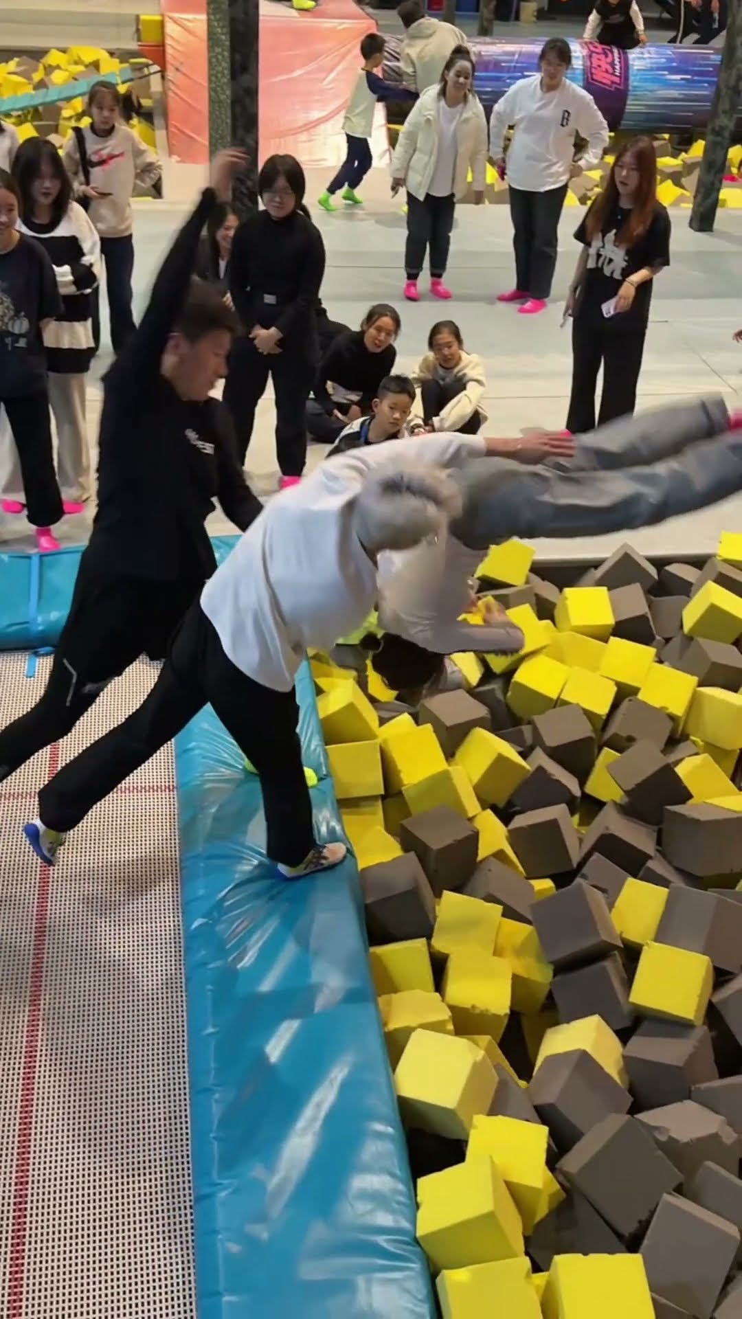 Watch This Teen Jump Around A??Fun Park Trampoline For The First Time #viralvideo #shorts