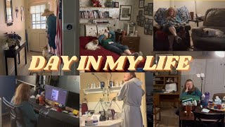 Come behind the scenes, for a day in my life!