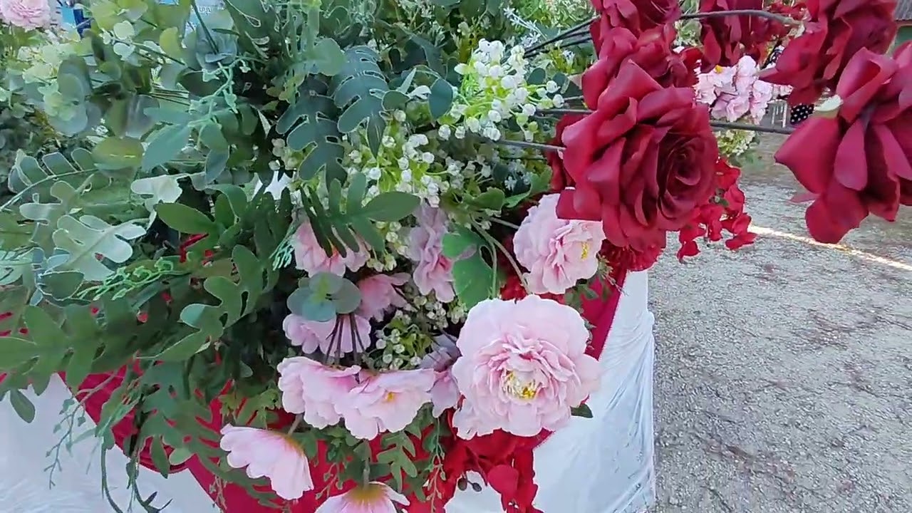 Phaj thoj thiab nkauj swm muas 