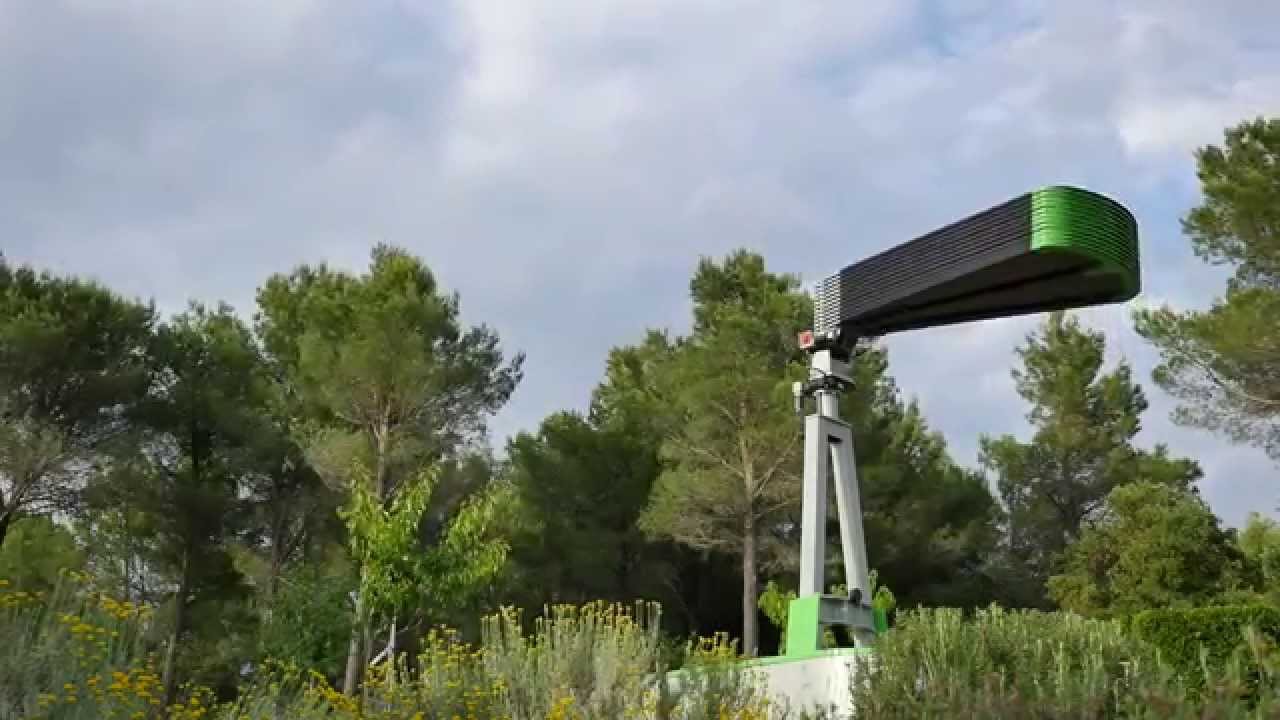 Produisez votre énergie autrement avec la Smartflower d'EDF !