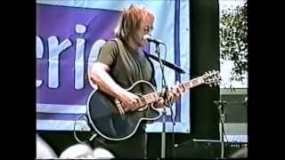 Warren Zevon - Don't Let Us Get Sick (live acoustic) chords