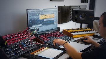 Psytrance sequencing secrets Pt.2 // 4 Steps to get from the intro to the drop
