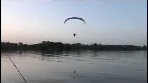 Paramotor water crash