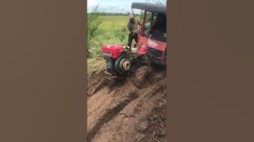 Xe Công Nông Cầu Trượt Mắc Lầy