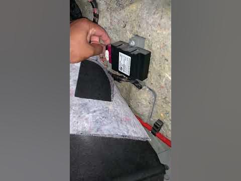 How to remove 2008 BMW 535i fuel pump module - YouTube