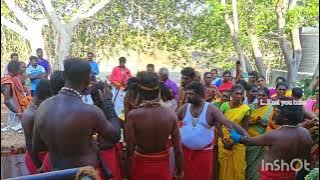 தூத்துக்குடிமாவட்டம்ஓட்டப்பிடாரம் தாலுகாகீழமங்கலம்ஸ்ரீகாளியம்மன்தசரா குழு ஸ்ரீகருங்காலிஅழகுகுத்துதல்