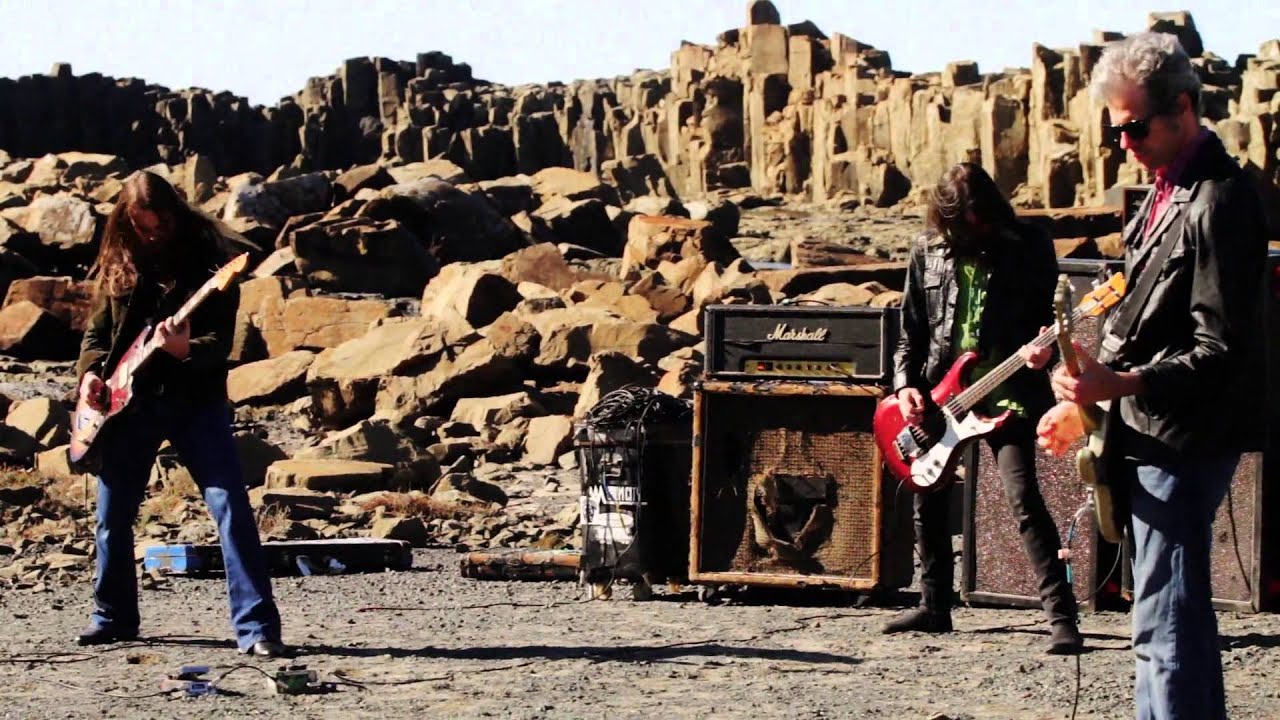 Watch MOUNTAIN-Tumbleweed on YouTube Watch MOUNTAIN-Tumbleweed on YouTube