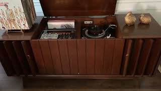 1969 Zenith Console (45 record demo)