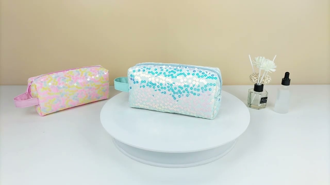 Square Cosmetic Bag with Iridescent Sequins   HZB-230310