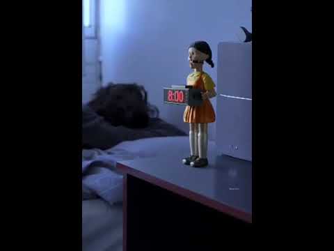 شاهدوا منبه الاستيقاظ ولكن بطريقة مضحكة ولاتنسوا الاشتراك بالقناة ليصلكم كل ماهو جديد