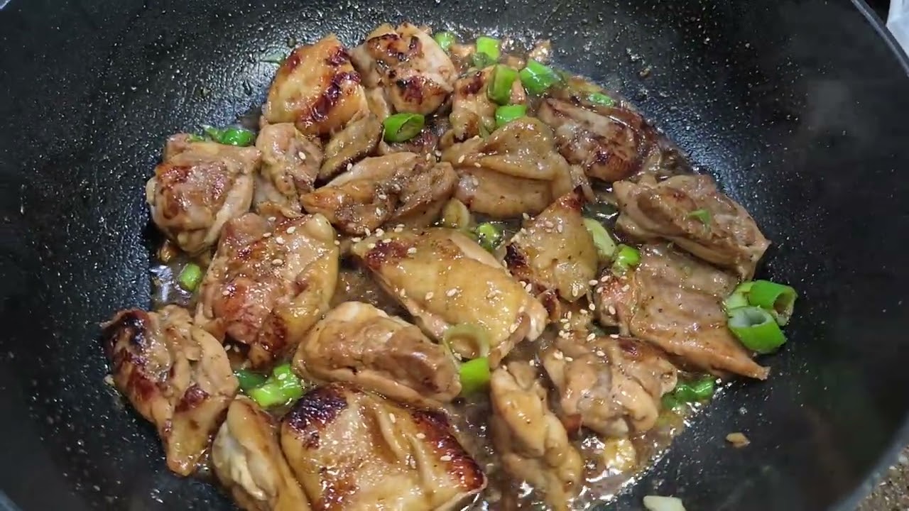 닭다리살 간장조림: Korean food | Soy Sauce Braised Chicken Thighs | Korean Recipe