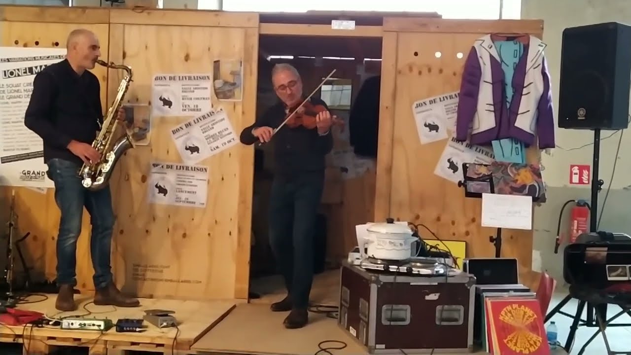 Improvisation entre Lionel Martin (saxo) et Arnaud Samuel, violoniste de Louise Attaque.