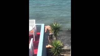 Durrsakët Nisin Plazhin Në Currila