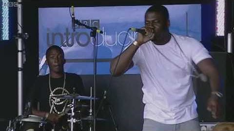 Smiler - Enza (BBC Introducing stage at T in the Park 2010)