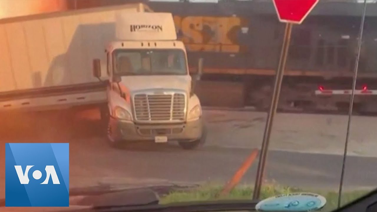Video Shows Train Crashing Into Truck in Indiana - YouTube